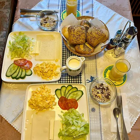 Goldner Stern * Kaub